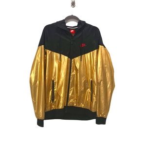Nike Air Unisex Windrunner Hooded/Vented Metallic Gold Windbreaker Jacket Large